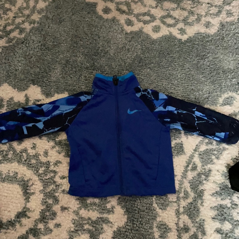 12 m boy Nike zip up